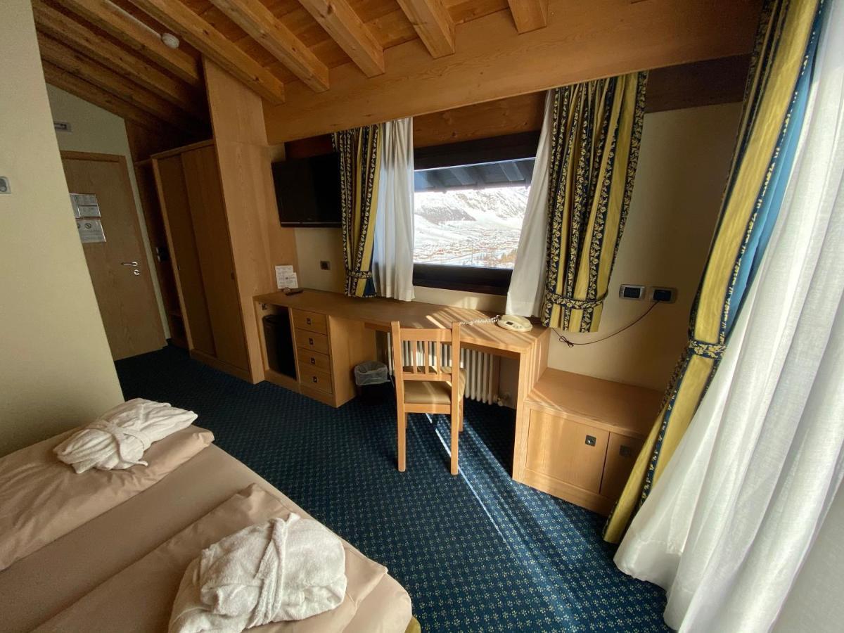 Alexander Charme Hotel Livigno Zewnętrze zdjęcie